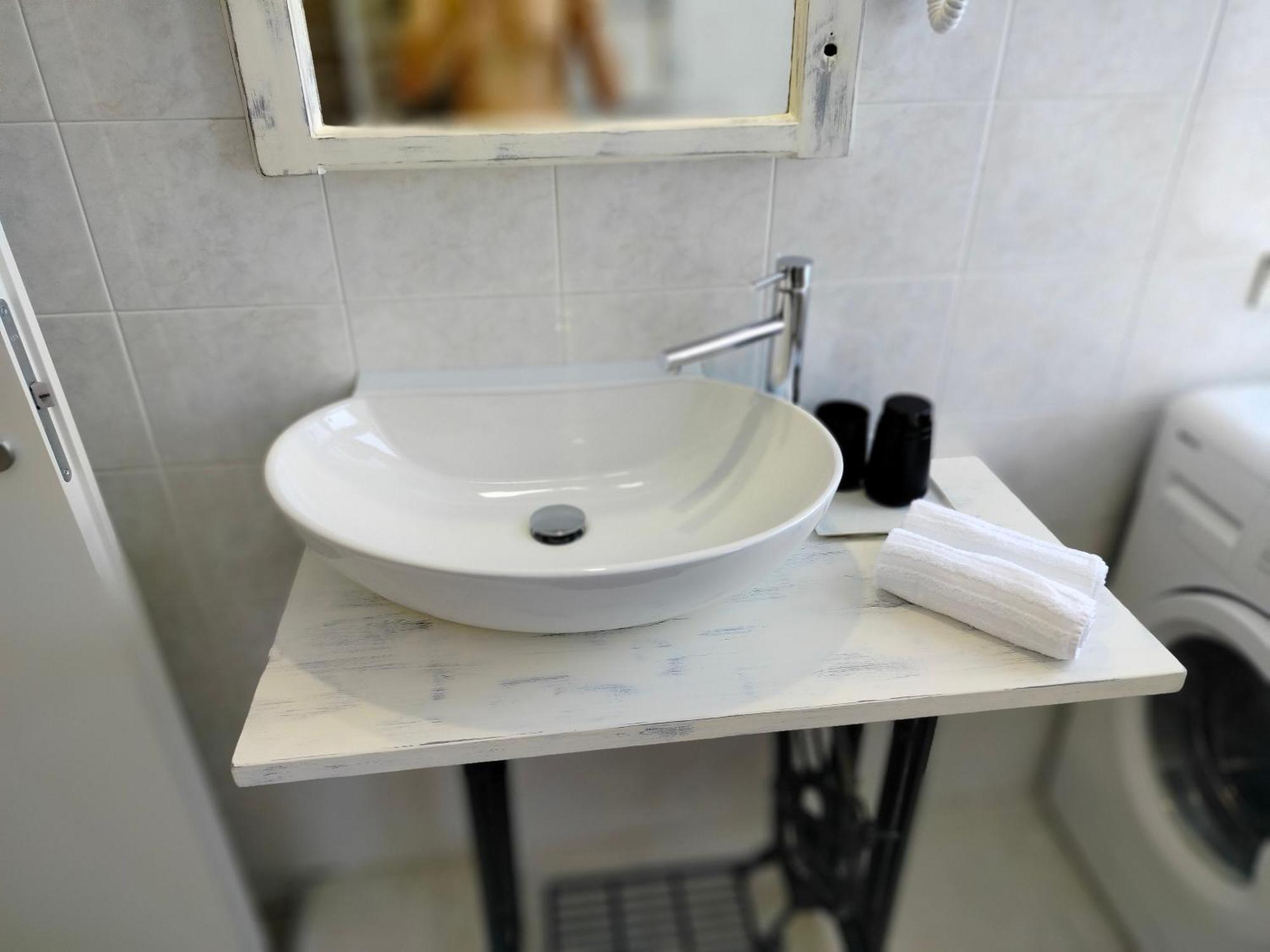 Sweetheart Apartment Busto Arsizio Eksteriør bilde